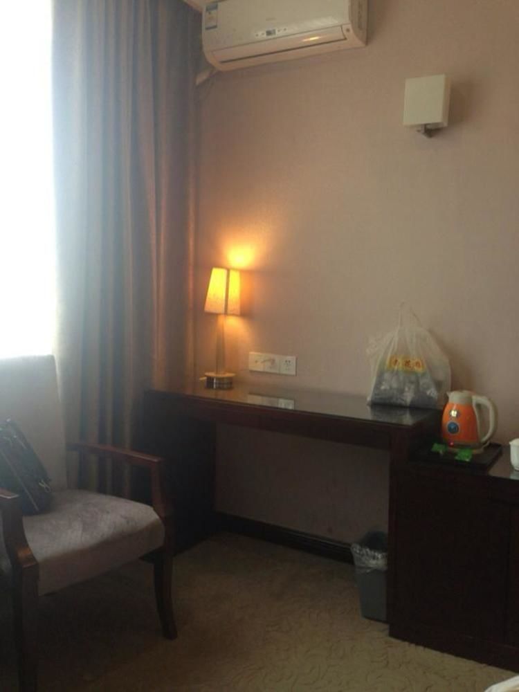 Chengdu Ronghome Hotel Εξωτερικό φωτογραφία