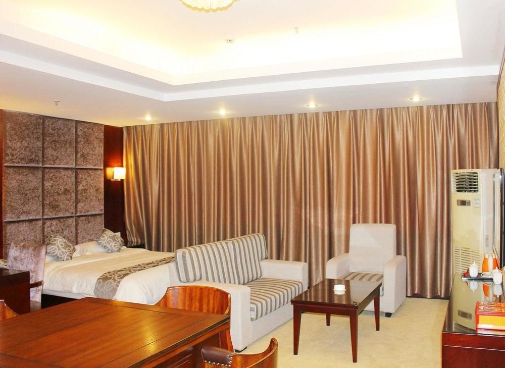 Chengdu Ronghome Hotel Εξωτερικό φωτογραφία