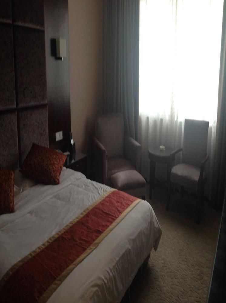 Chengdu Ronghome Hotel Εξωτερικό φωτογραφία